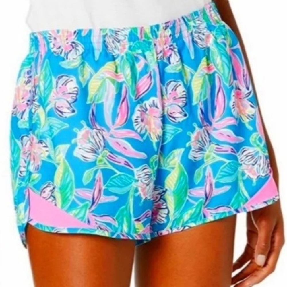 Lilly Pulitzer Luxletic Ocean Trail Shorts Keep on Beleafing Blue Tropical XL